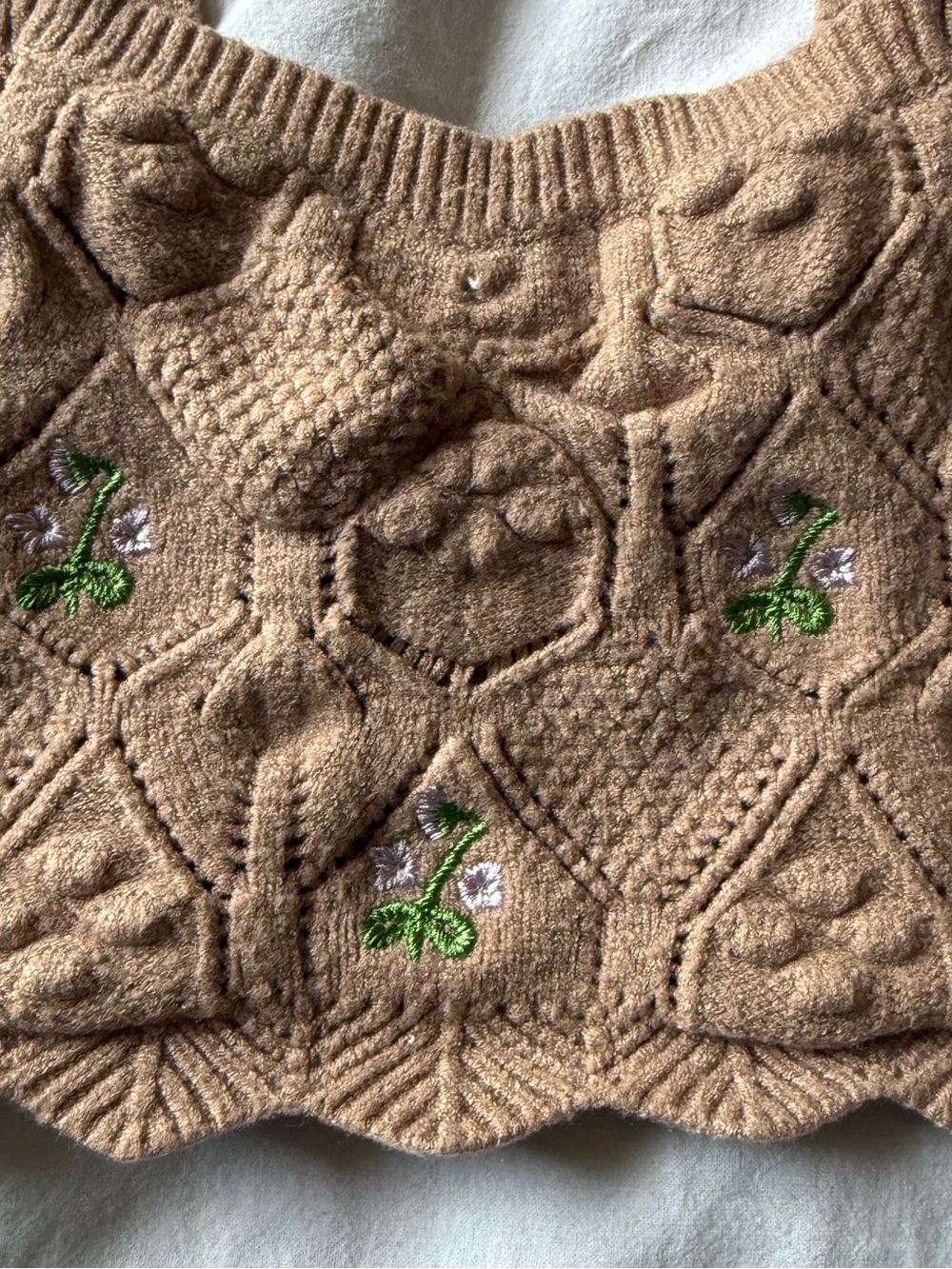 Brown Knit Floral Appliqué Crop Tank Top - Picture 2 of 6